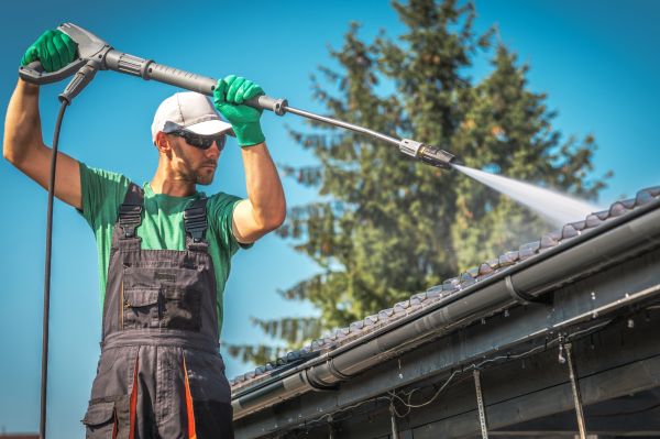 Cost of Gutter Washing in Katy