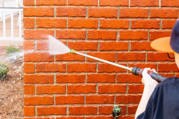 Cost of Wall Pressure Washing in Katy