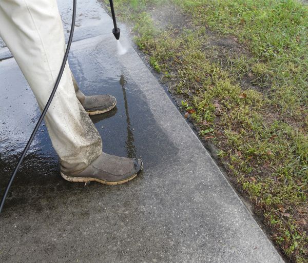 Cost of Concrete Slab Powerwashing in Katy
